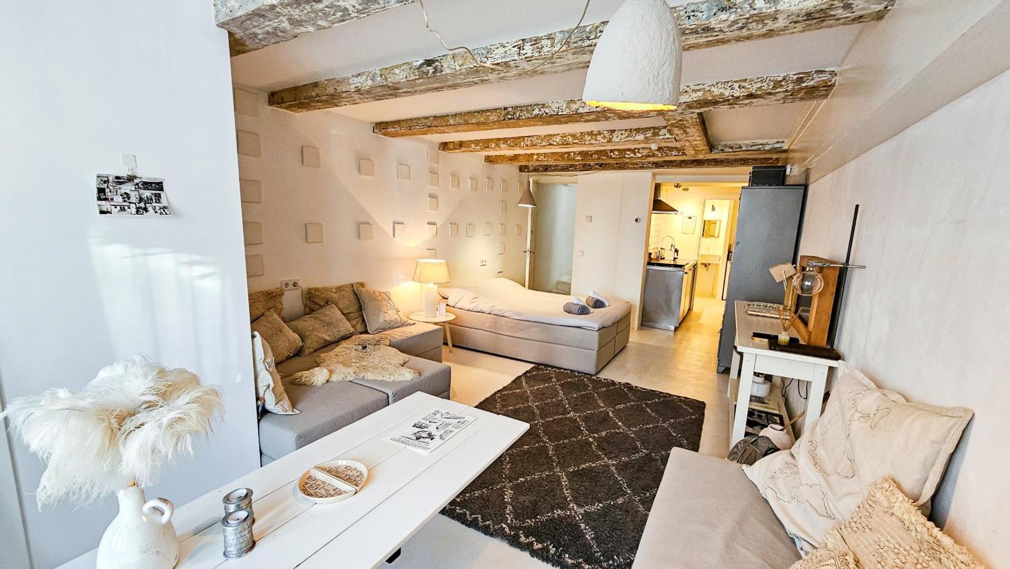 The White Wilde - Studio In A Historic Canalhouse From 1799 Amesterdão Exterior foto