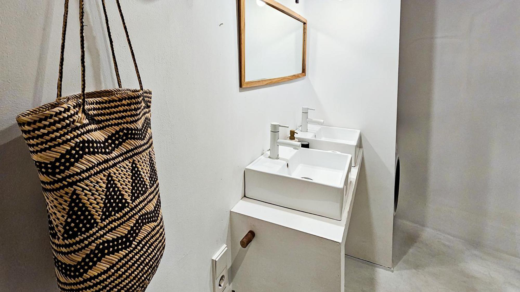 The White Wilde - Studio In A Historic Canalhouse From 1799 Amesterdão Exterior foto